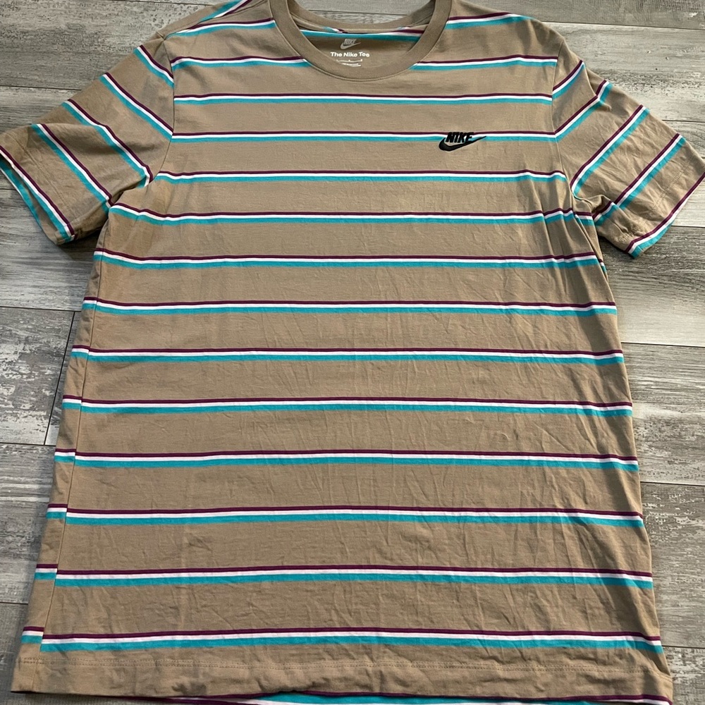 Nike Men's Tan Striped Short Sleeve Tee